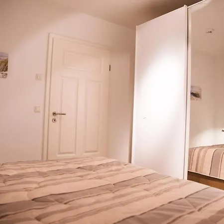 Zum Anker, Moderne Fuer 3 Personen In *